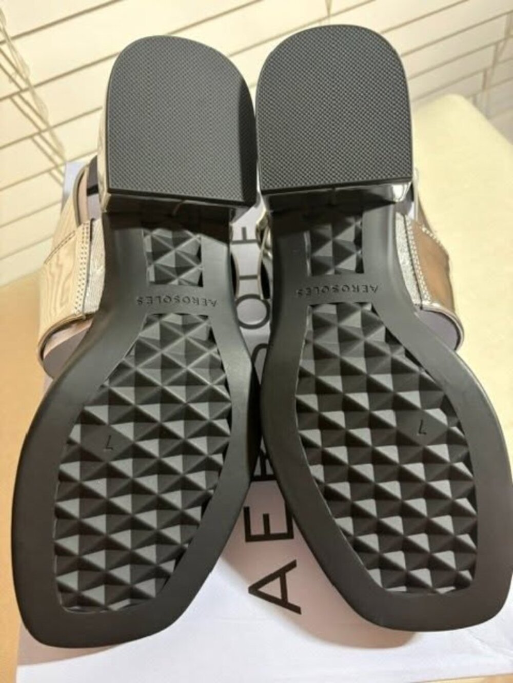 NEW IN BOX! WOMENS 7 / AEROSOLES DOVE SANDAL - Picture 5 of 6